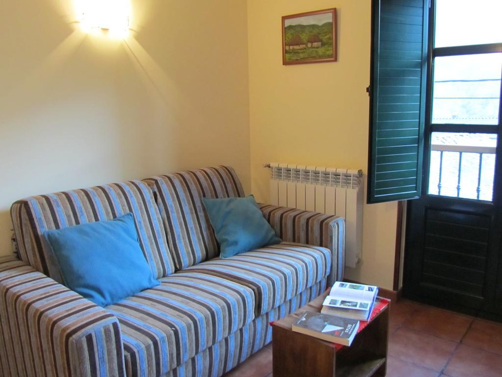 Monasterio De Hermo Apartamentos Rurales Casa Baltasar מראה חיצוני תמונה